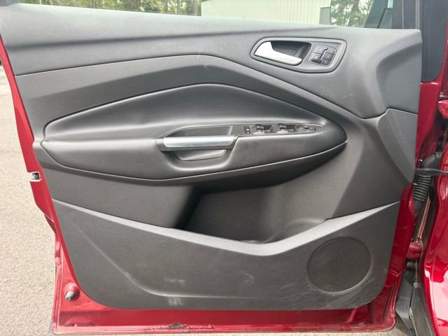 Used 2017 Ford Escape Titanium image 9