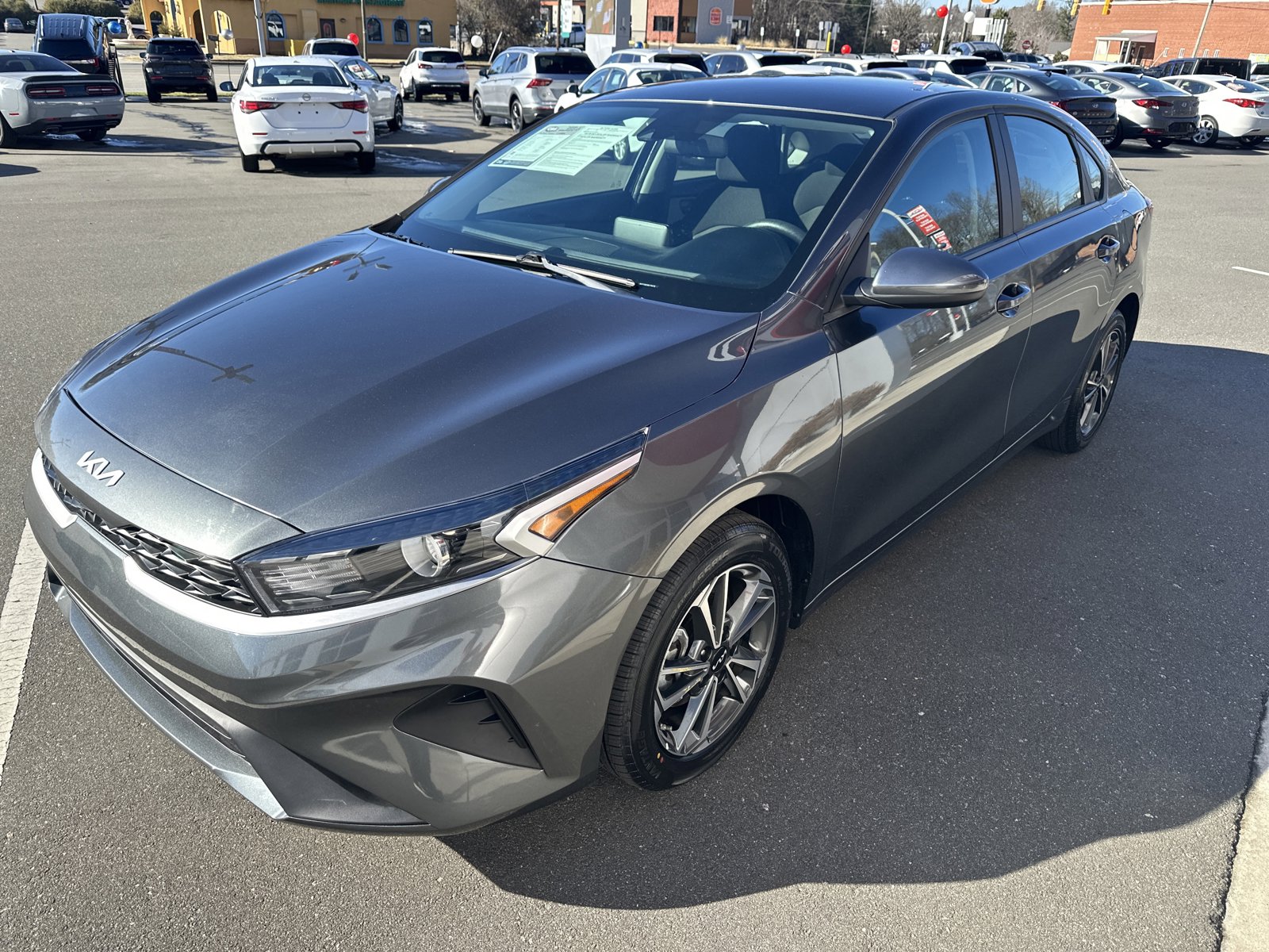 Used 2024 Kia Forte LXS image 4