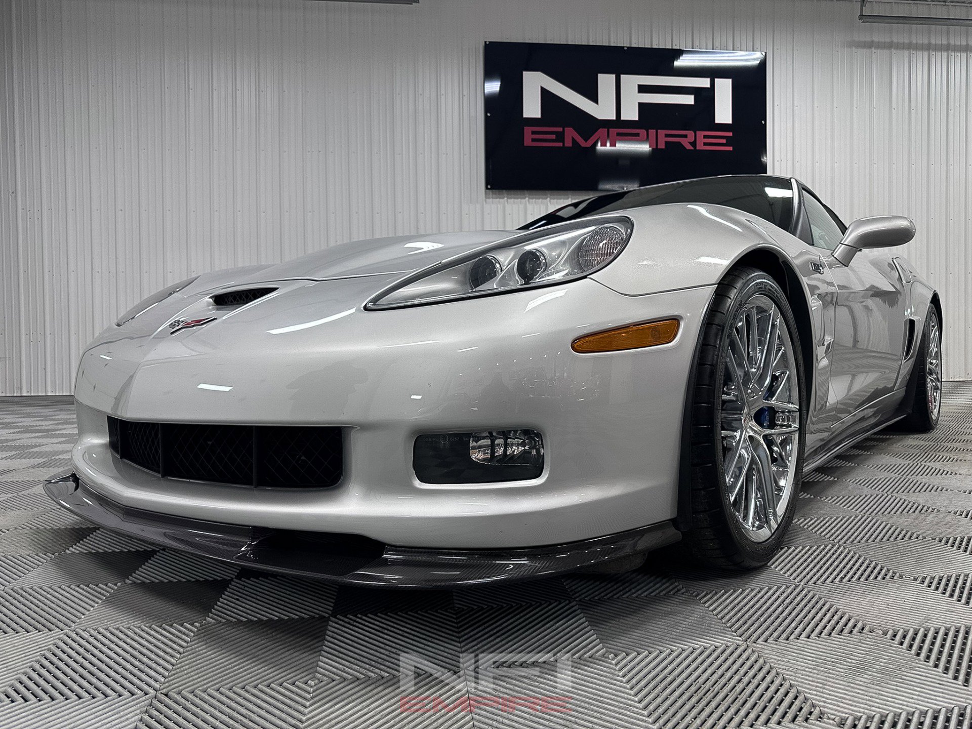 Used 2009 Chevrolet Corvette ZR1 w/ Preferred Equipment Group RWD image 13