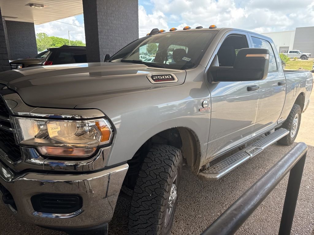 Used 2024 RAM 2500 Tradesman w/ Chrome Appearance Group AWD/4WD image 2