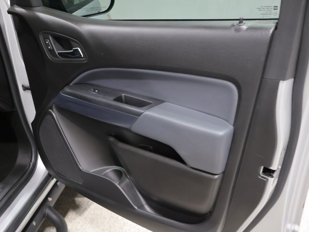 Used 2018 Chevrolet Colorado Z71 AWD/4WD image 23