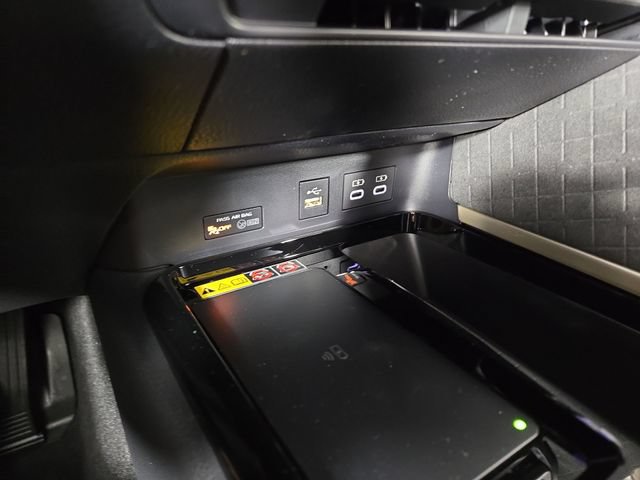 New 2026 Toyota Camry XLE AWD/4WD image 30