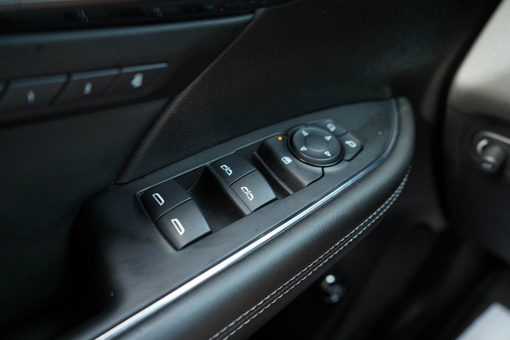 Used 2023 Buick Envision Essence FWD image 25