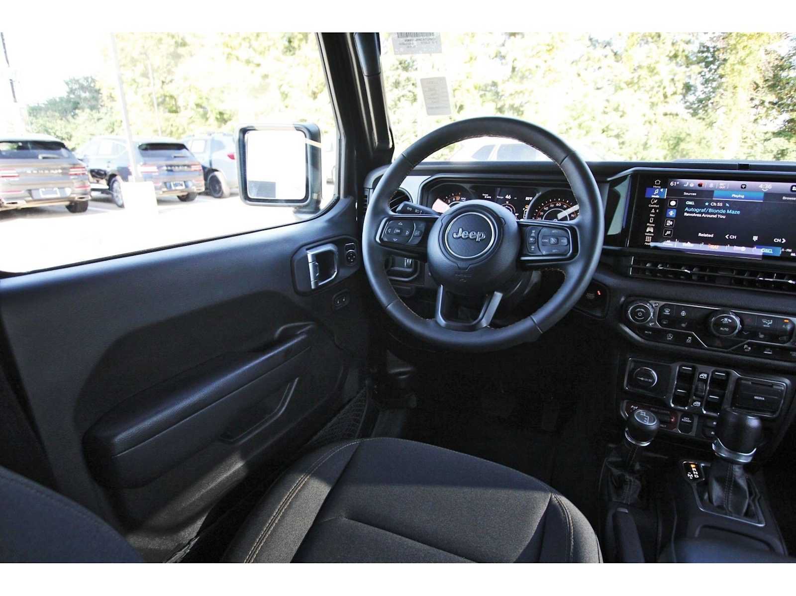 Used 2024 Jeep Gladiator Sport AWD/4WD image 6