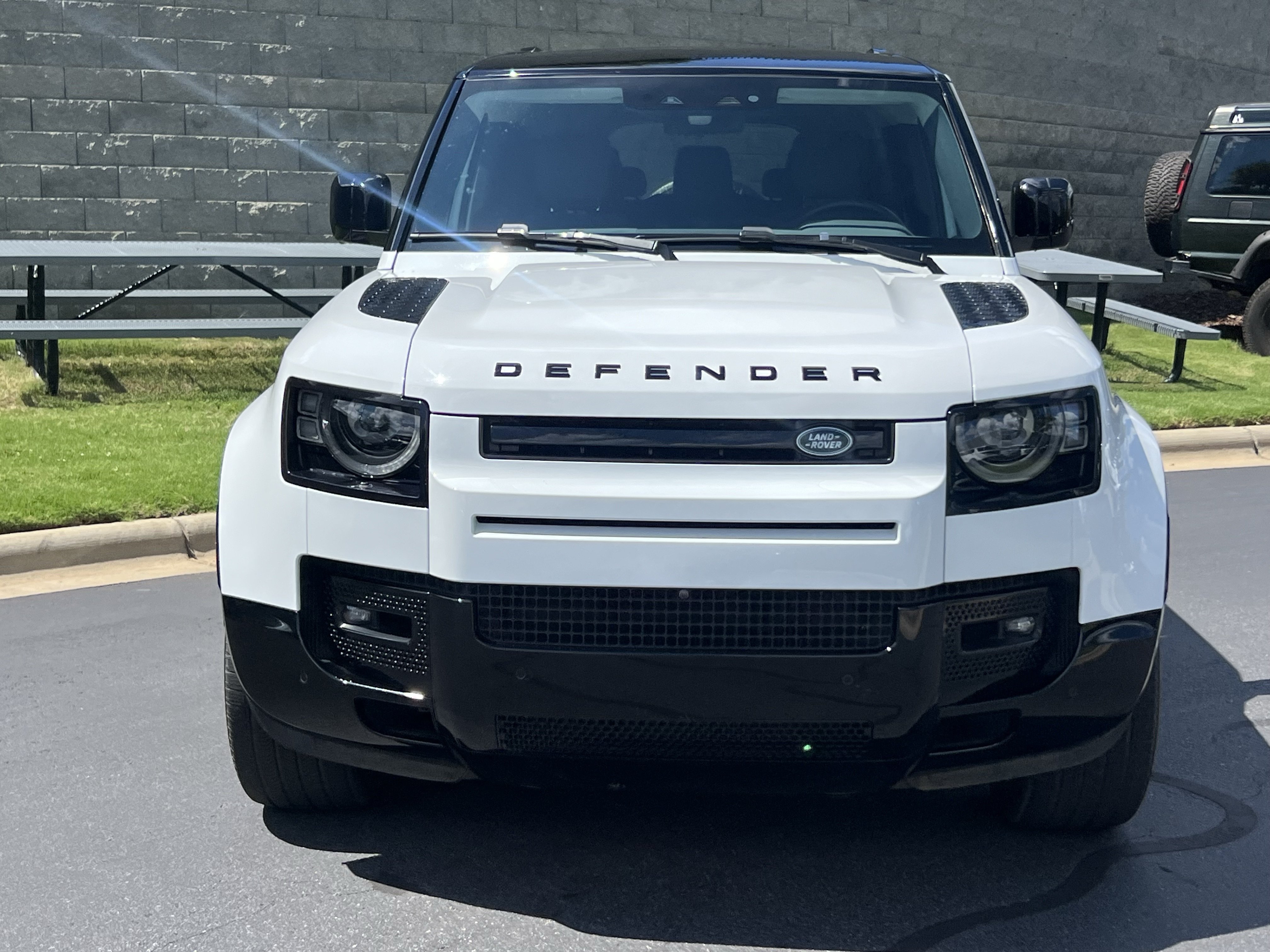 Certified 2024 Land Rover Defender 130 X-Dynamic SE AWD/4WD image 10