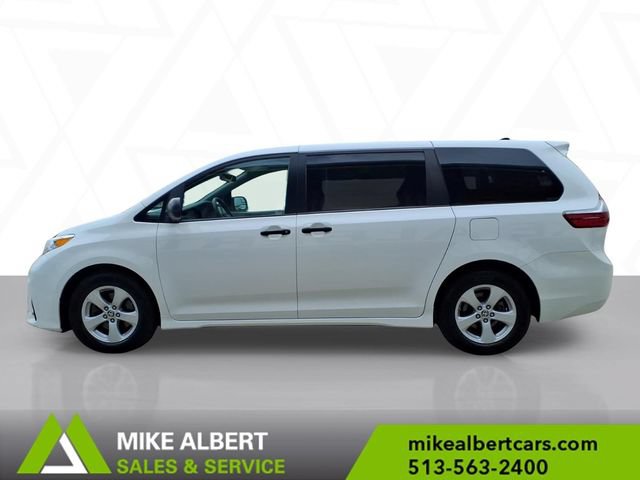 Used 2020 Toyota Sienna L FWD image 4