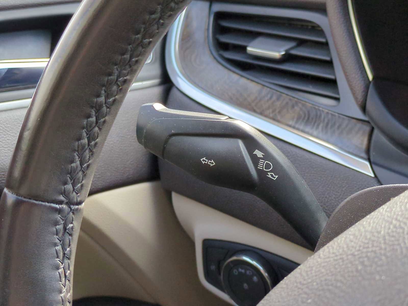 Used 2019 Lincoln MKC Reserve w/ MKC Climate Package image 28