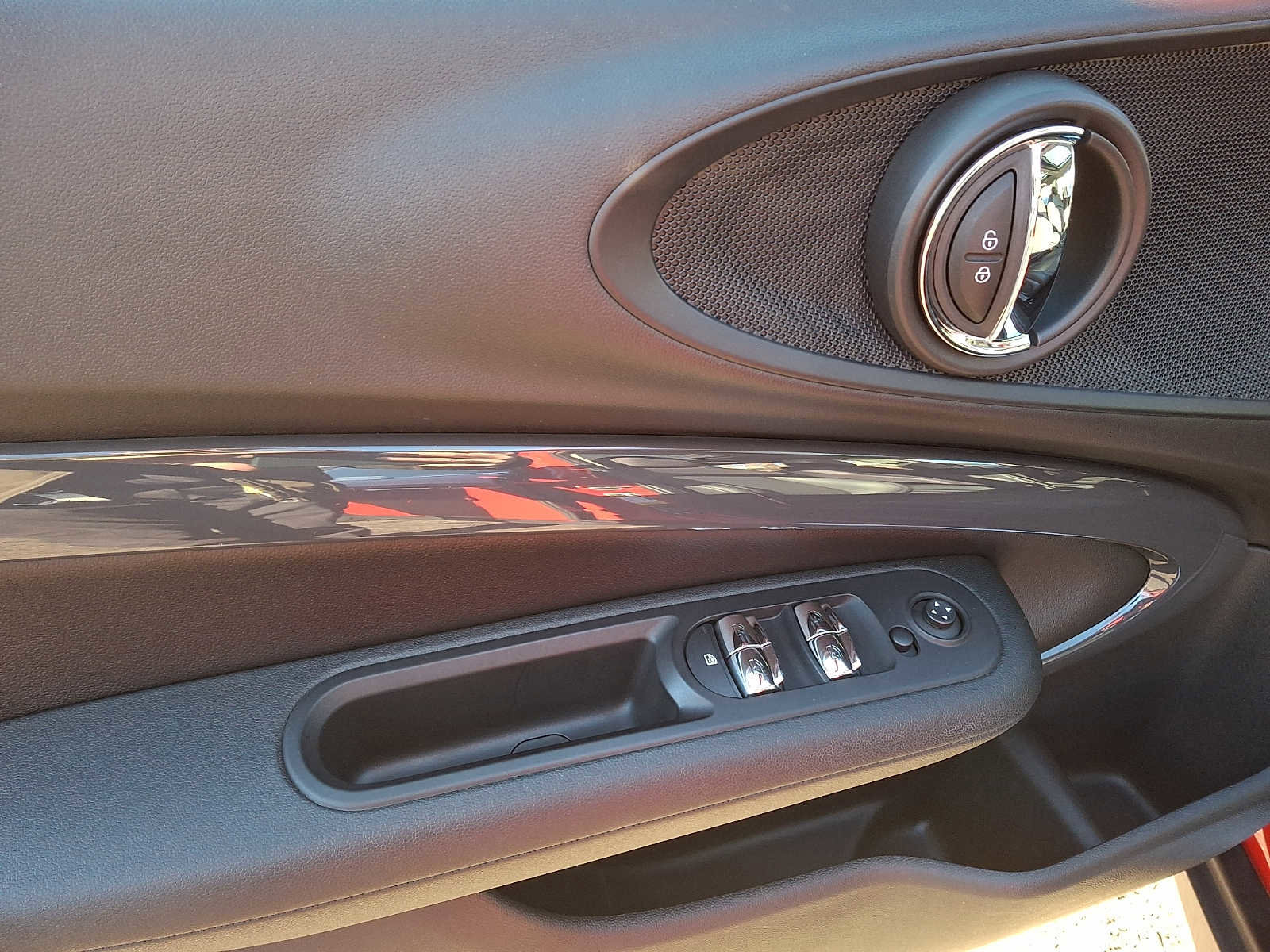 Used 2019 MINI Cooper Clubman S image 9