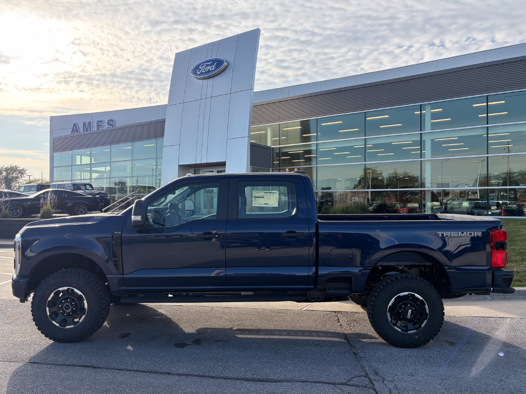 New 2027 Ford F350 XL w/ Tremor Off-Road Package AWD/4WD image 3