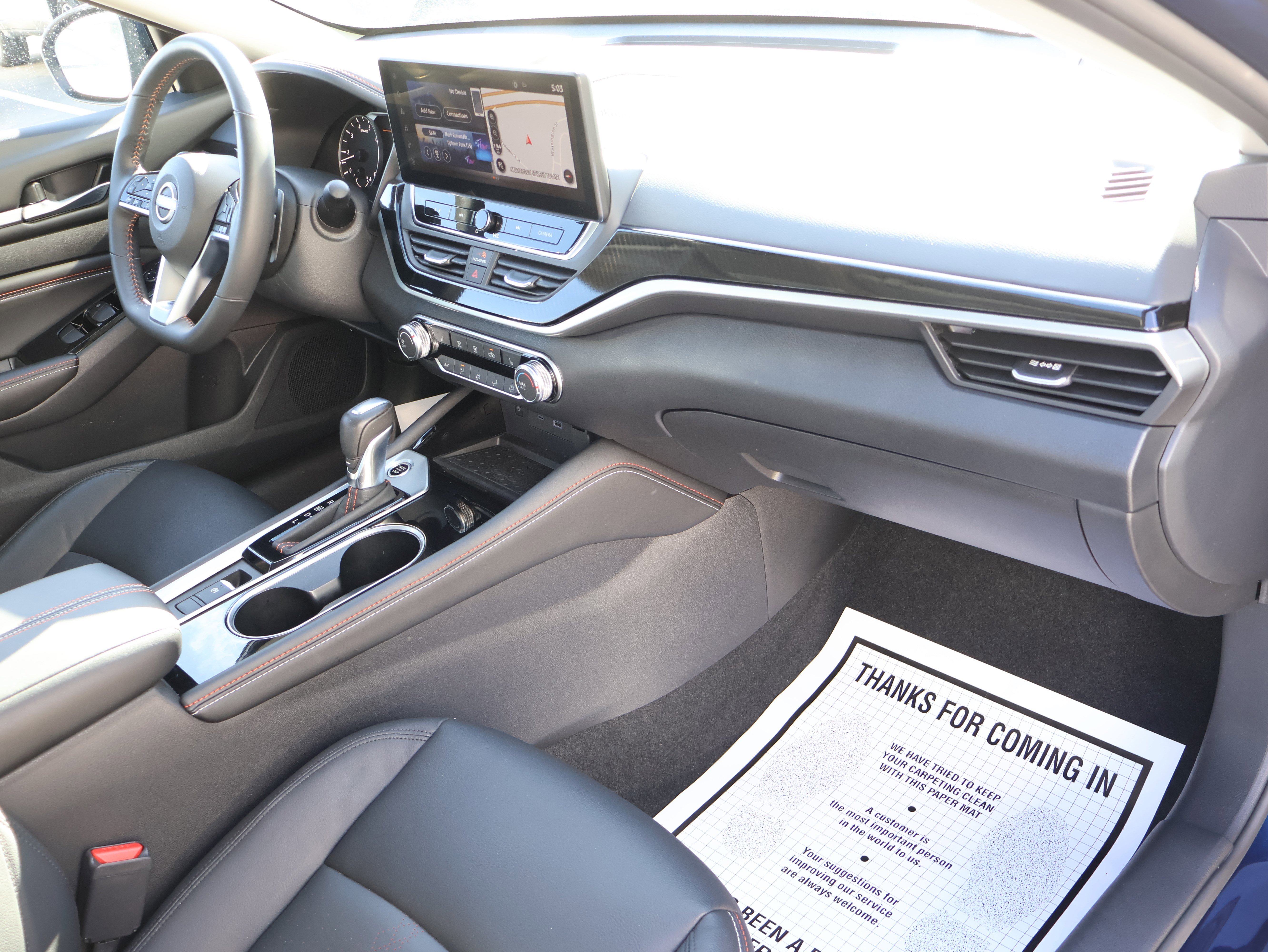 Used 2023 Nissan Altima 2.5 SR w/ SR Premium Package image 10