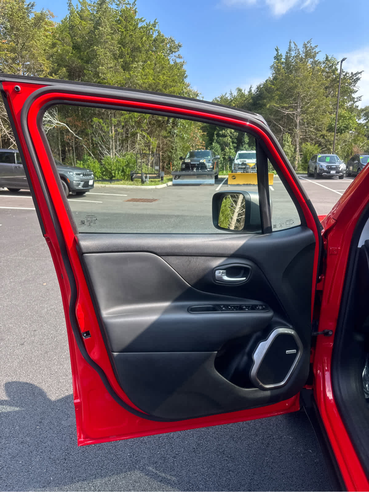 Certified 2021 Jeep Renegade Limited w/ Sun & Sound Group image 15