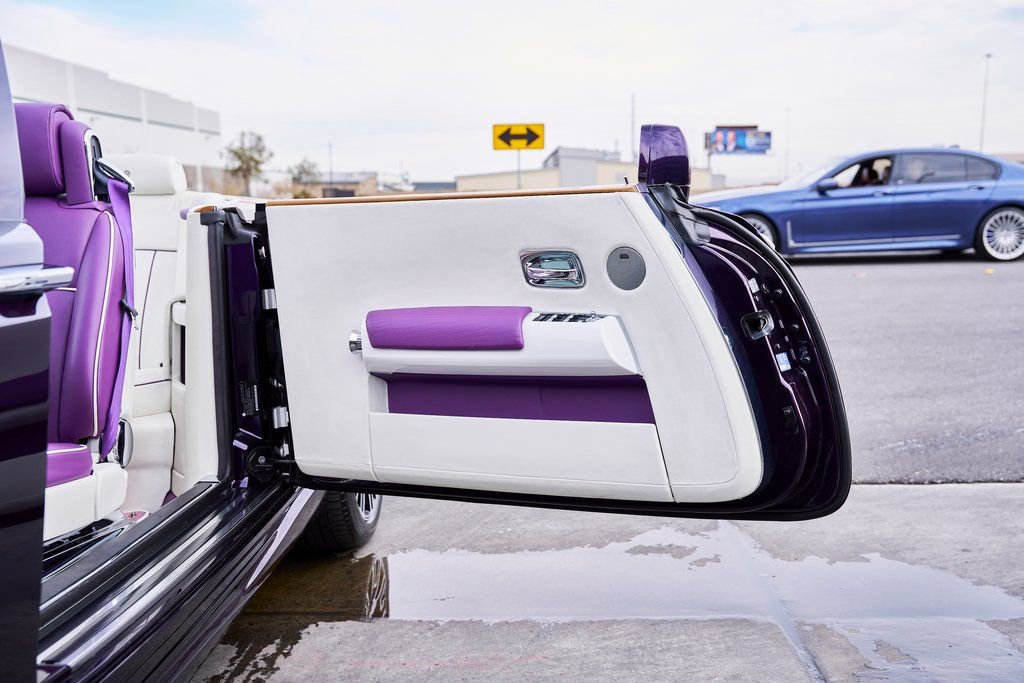 Used 2008 Rolls-Royce Phantom Drophead Coupe RWD image 35