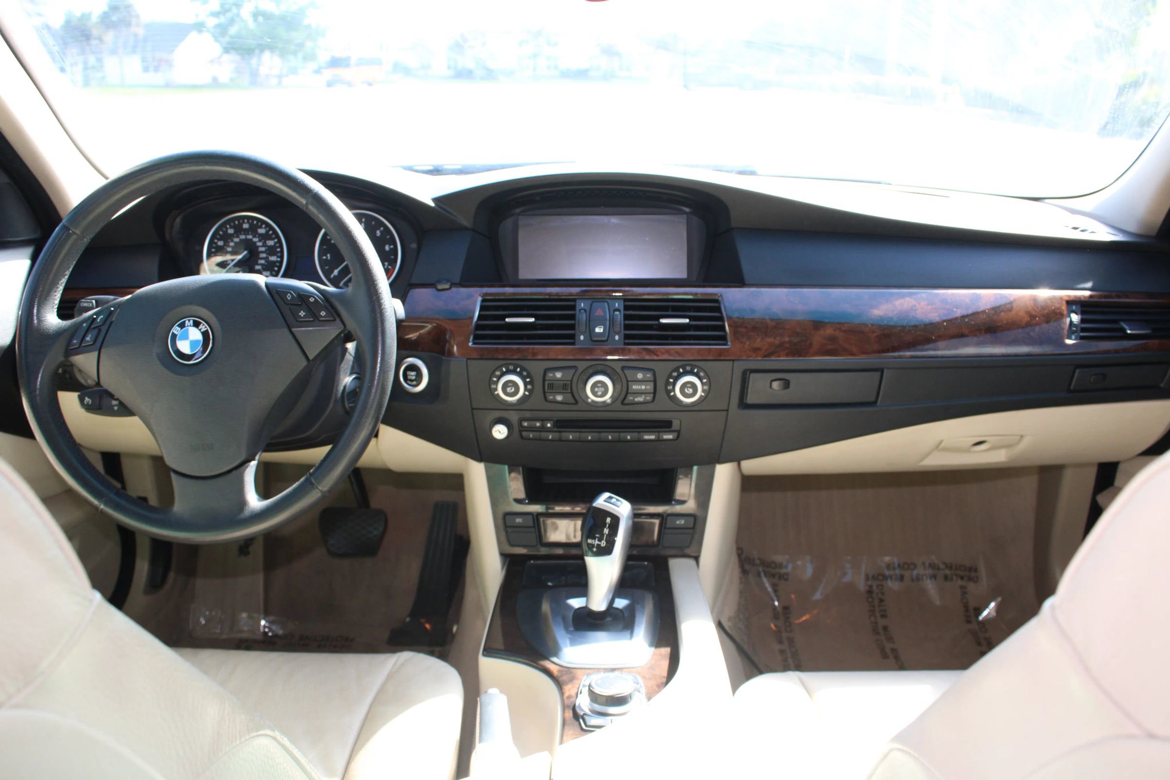 Used 2009 BMW 528i Sedan image 14