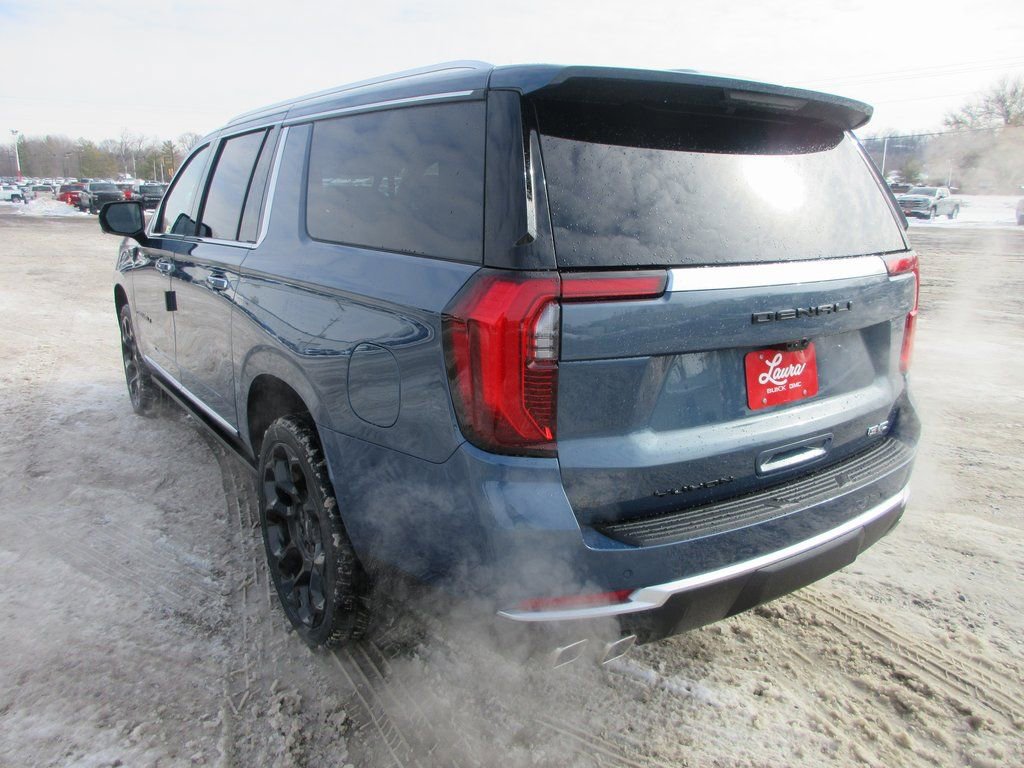 New 2026 GMC Yukon XL Denali w/ Denali Reserve Package image 7