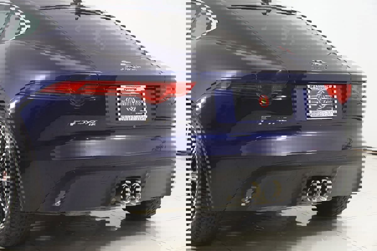 Used 2016 Jaguar F-TYPE Coupe image 28