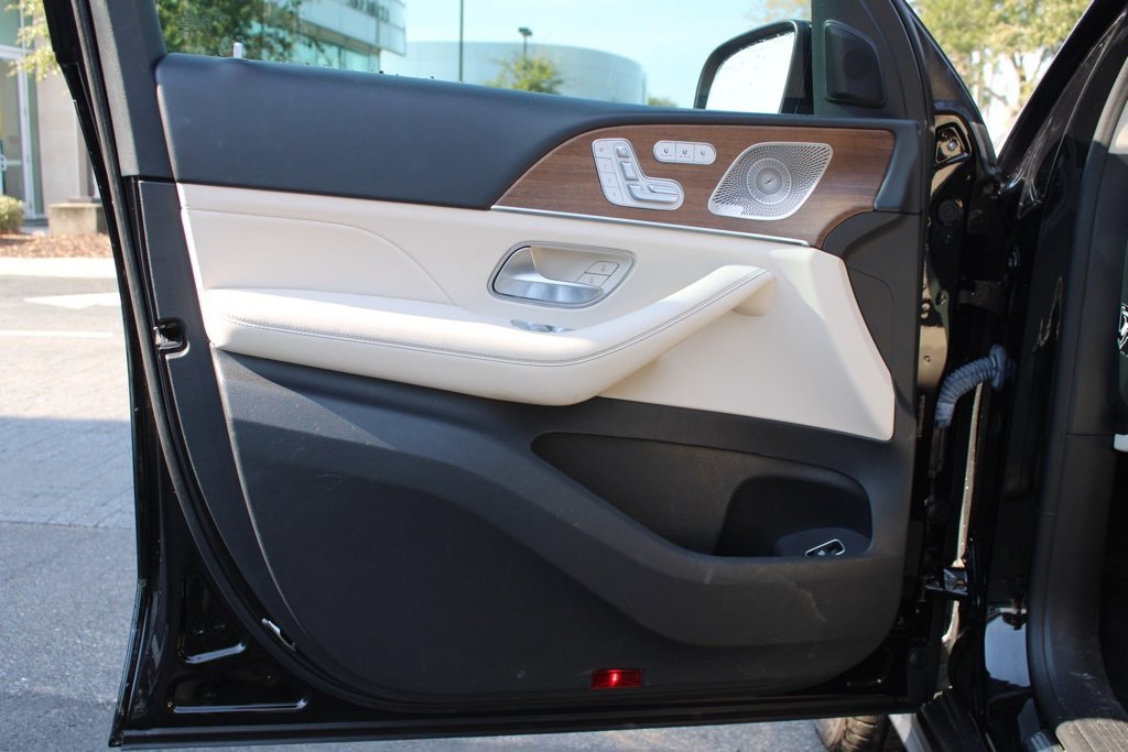 Certified 2023 Mercedes-Benz GLS 450 4MATIC image 10