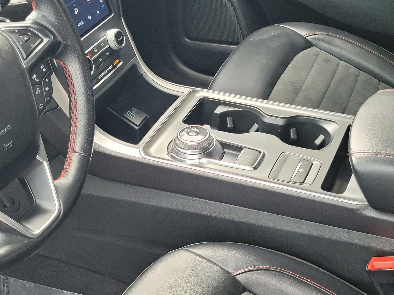 Used 2023 Ford Edge ST-Line image 20