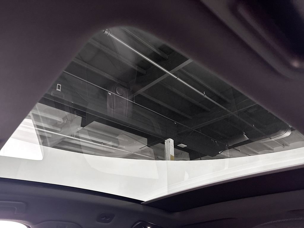 Used 2024 Porsche Cayenne Coupe w/ Premium Package Plus image 19