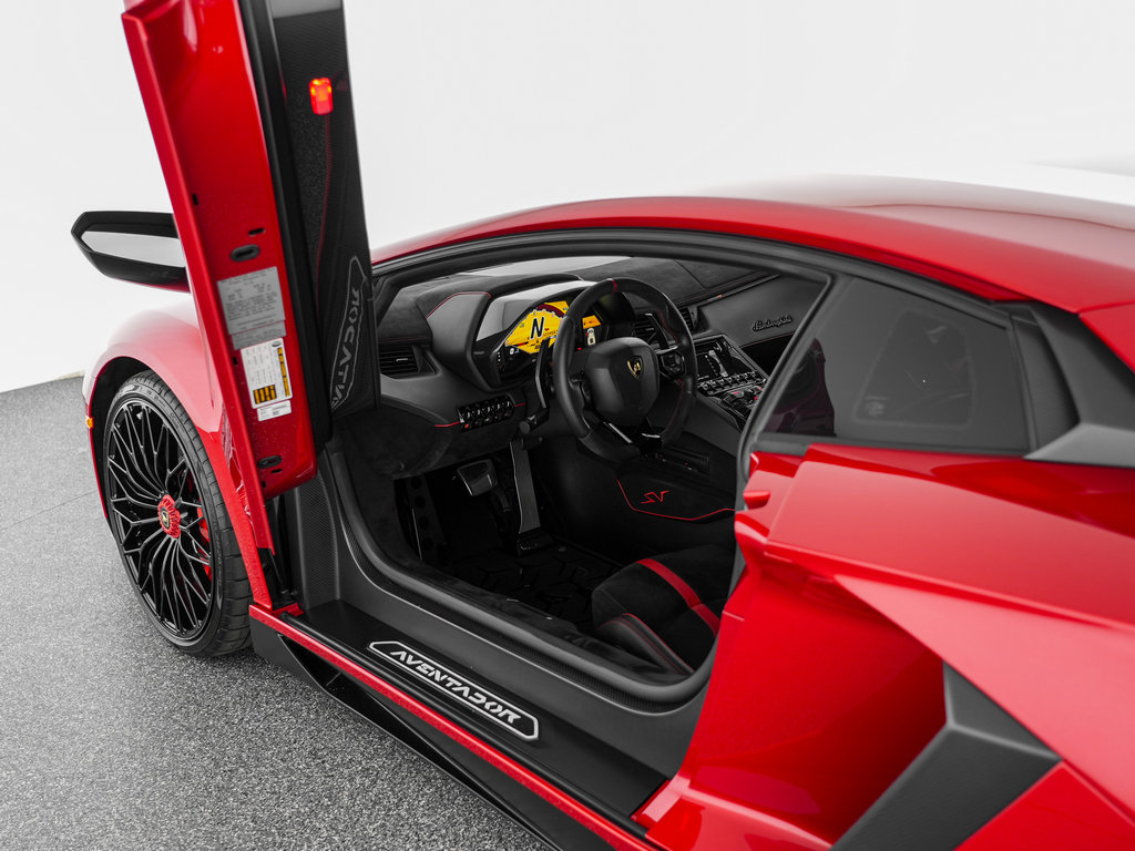 Used 2016 Lamborghini Aventador LP 750-4 Superveloce AWD/4WD image 12