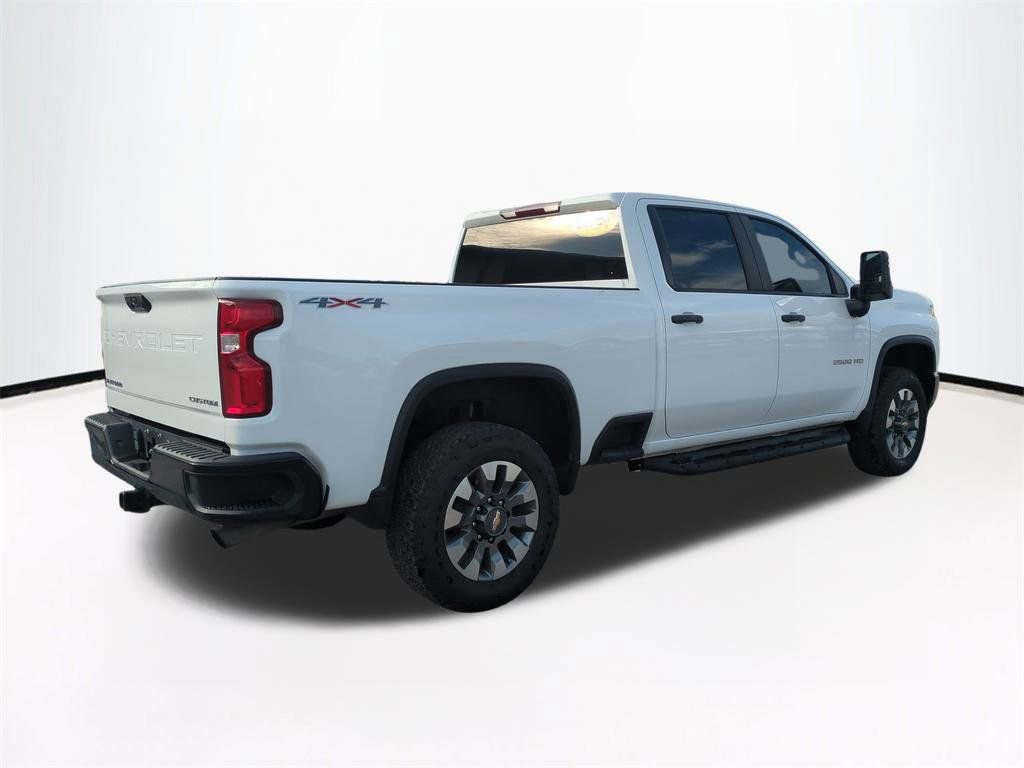 Used 2021 Chevrolet Silverado 2500 Custom w/ Custom Value Package image 5
