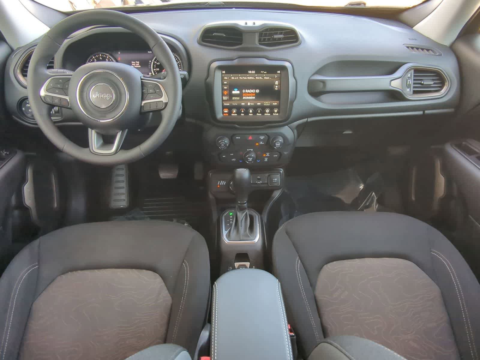 Certified 2023 Jeep Renegade Latitude image 15