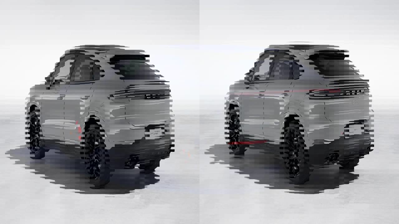 New 2026 Porsche Cayenne S image 3