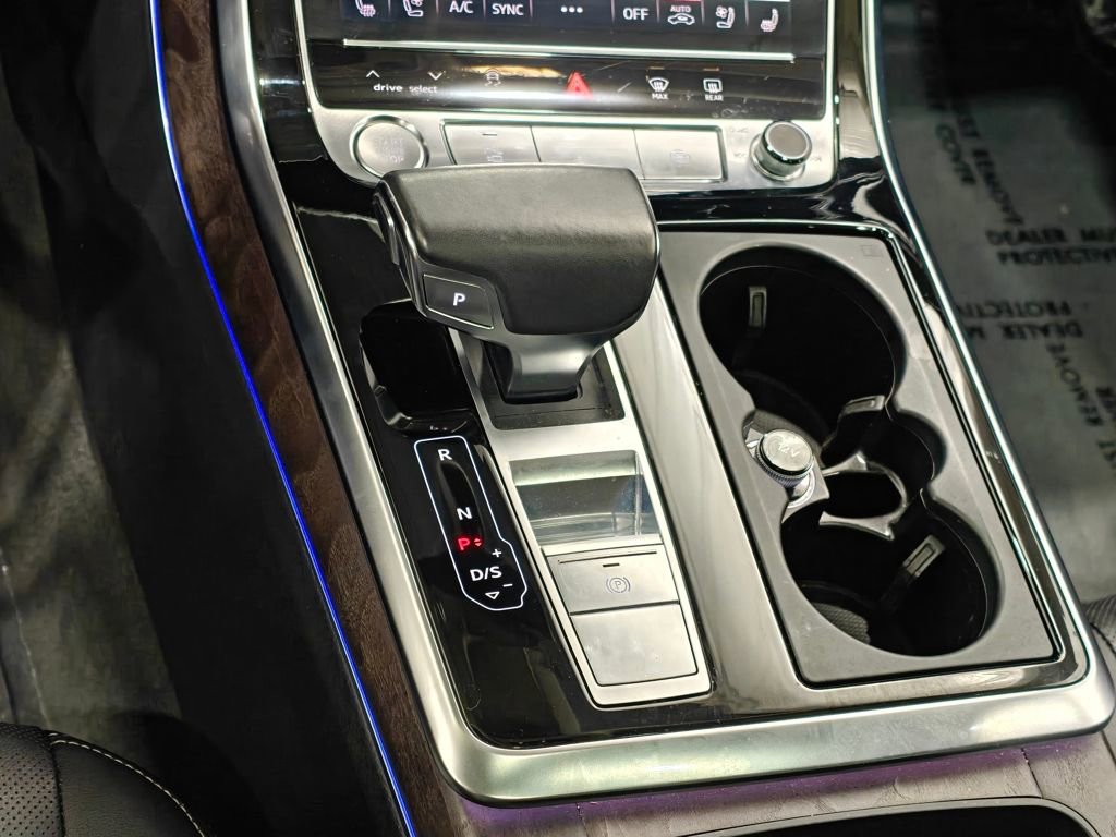 Used 2019 Audi Q8 Prestige image 10