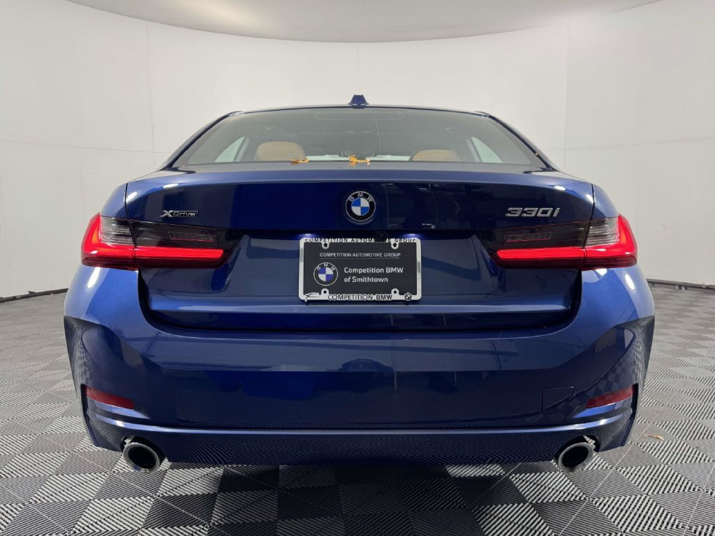 Used 2024 BMW 330i xDrive Sedan w/ Convenience Package AWD/4WD image 9