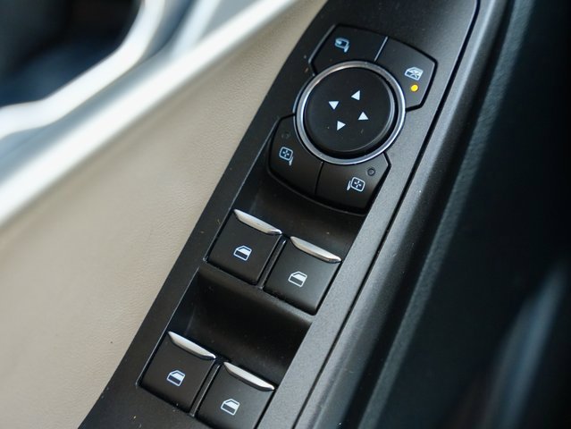 Used 2020 Ford Explorer Limited image 28