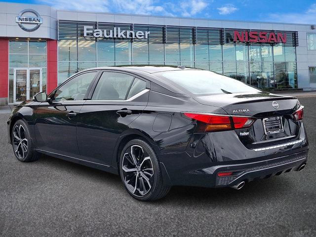 Certified 2023 Nissan Altima 2.5 SR w/ SR Premium Package FWD image 4