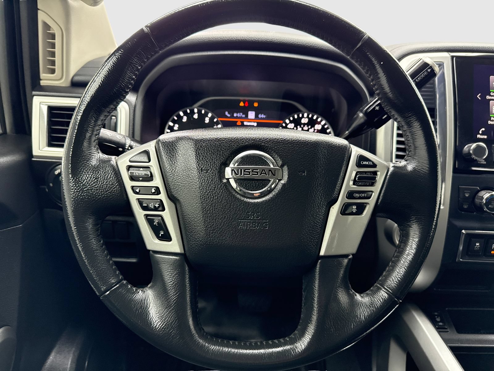 Used 2021 Nissan Titan SV w/ SV Convenience Package RWD image 19