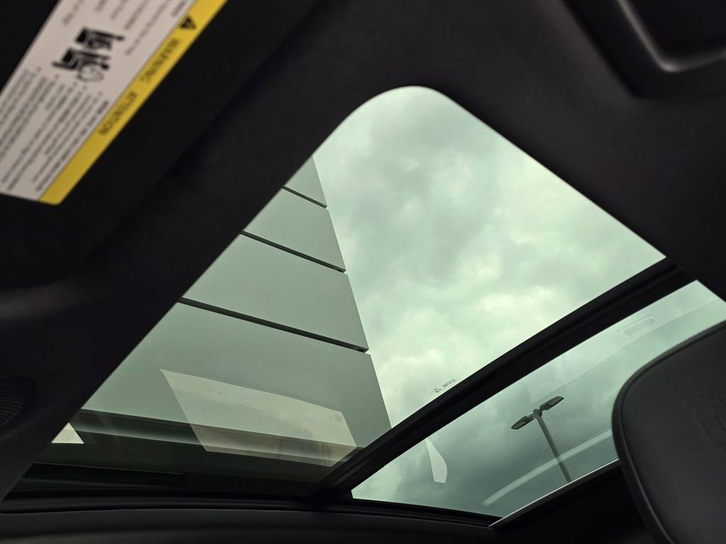 Certified 2025 Porsche Cayenne E-Hybrid image 15