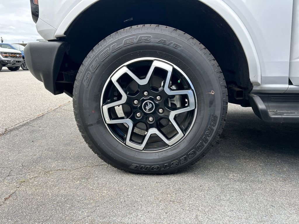 Used 2025 Ford Bronco Outer Banks AWD/4WD image 27