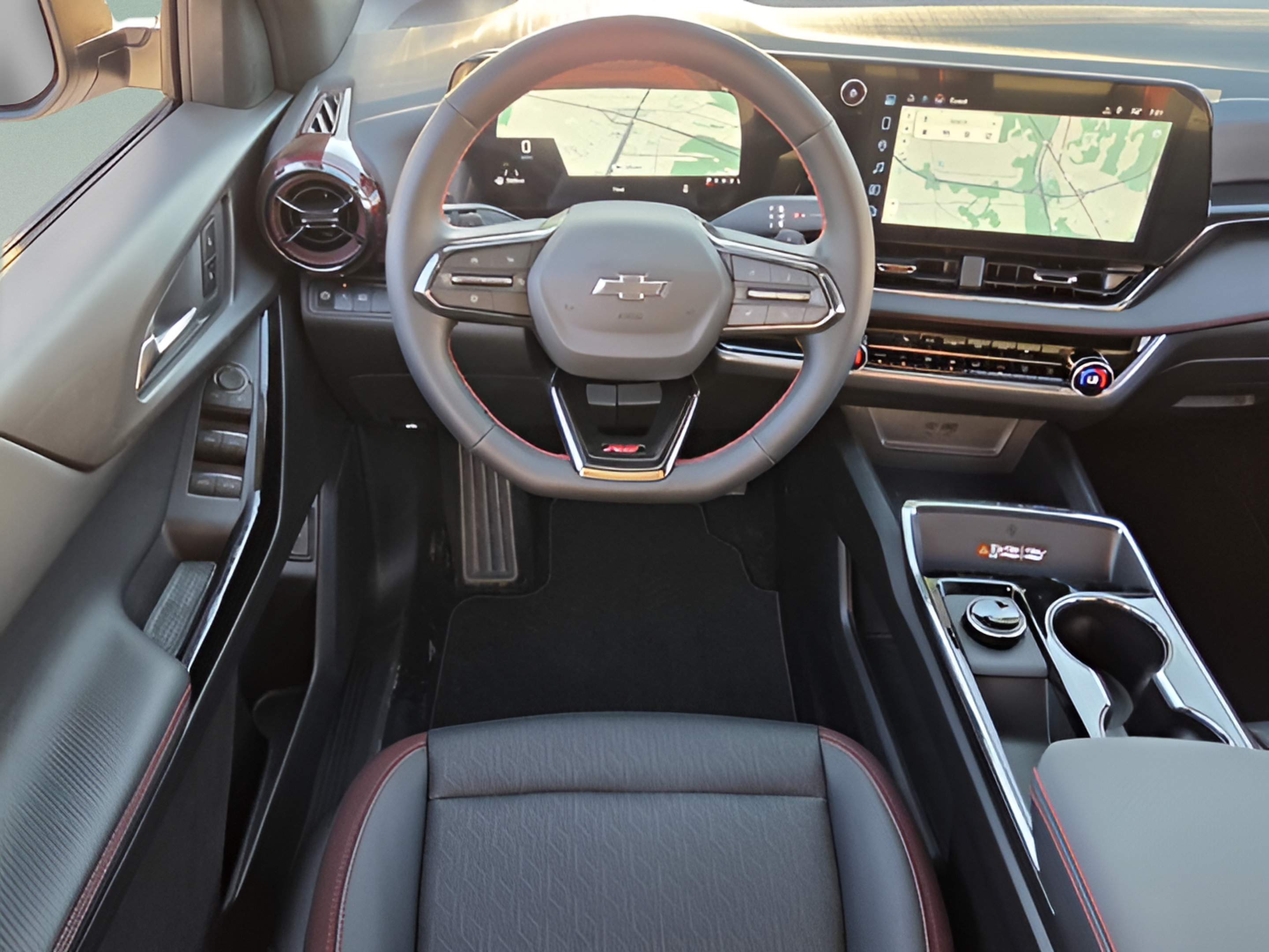 New 2027 Chevrolet Equinox RS FWD image 11