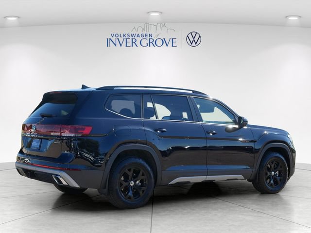 Certified 2026 Volkswagen Atlas Peak Edition AWD/4WD image 7