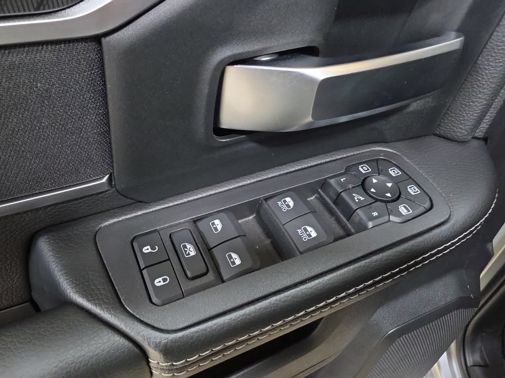 New 2026 RAM 2500 Big Horn AWD/4WD image 15