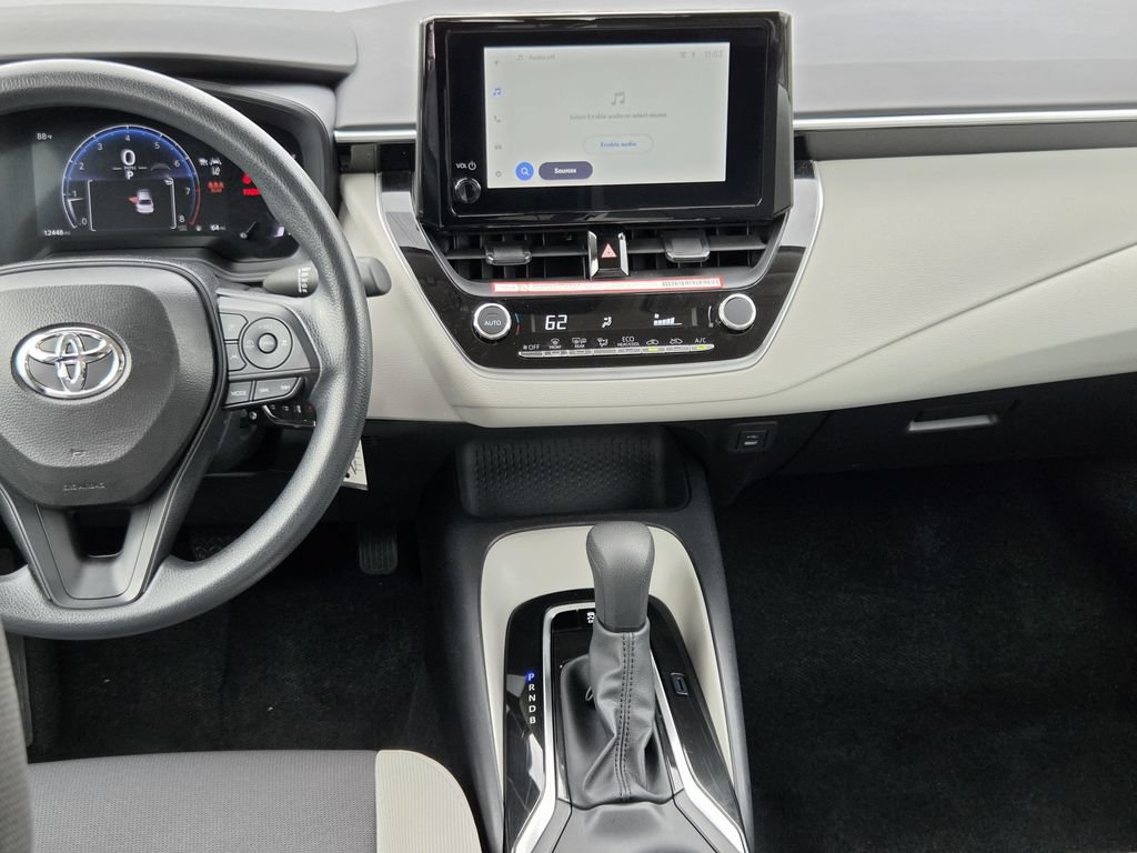 Used 2026 Toyota Corolla LE FWD image 17