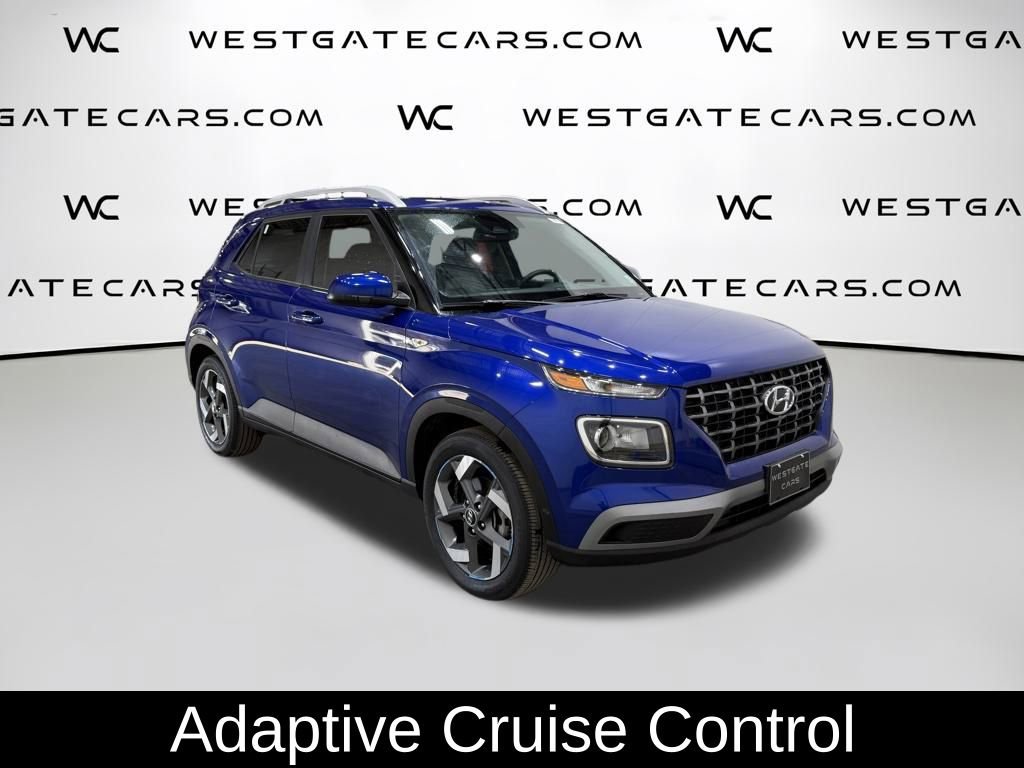 Used 2023 Hyundai Venue SEL video 2
