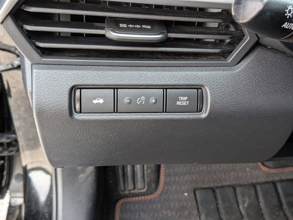 Used 2019 Nissan Altima 2.5 SR FWD image 17