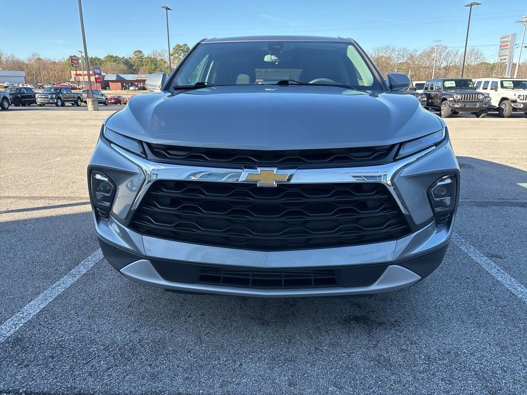 Used 2023 Chevrolet Blazer LT w/ Driver Confidence Package image 10