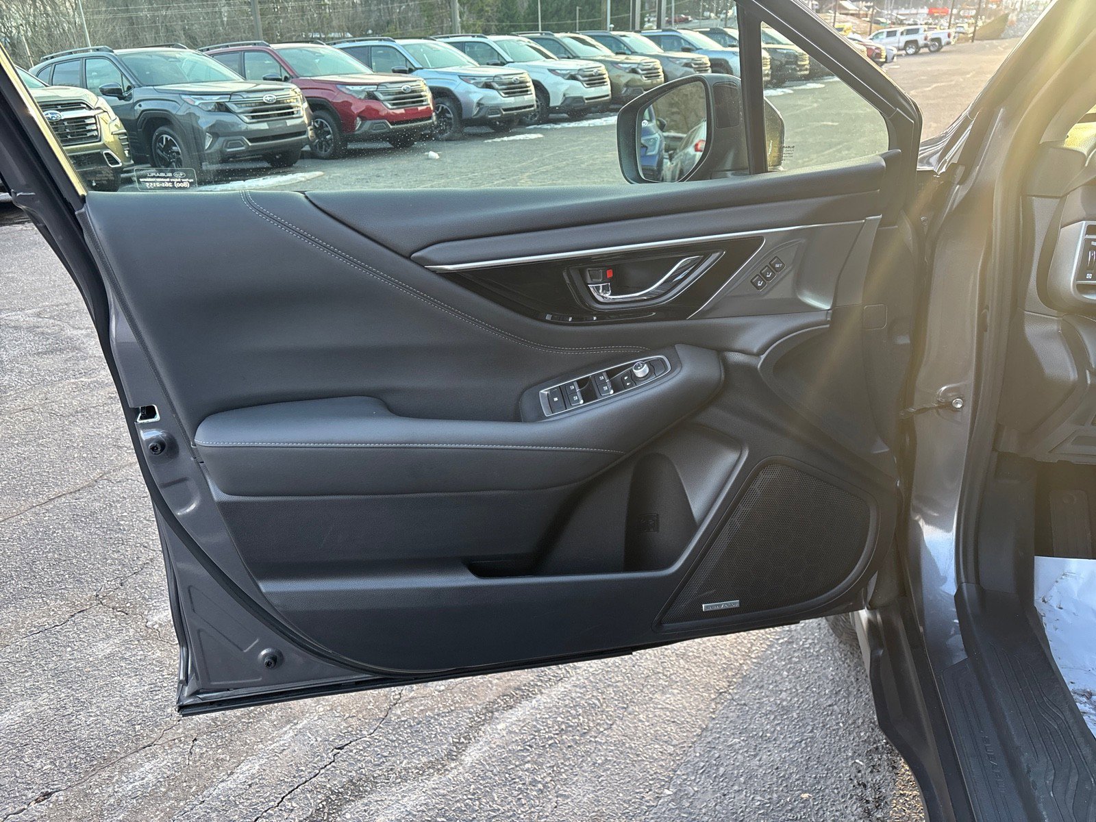 Used 2020 Subaru Outback Limited w/ Popular Package #2 image 10