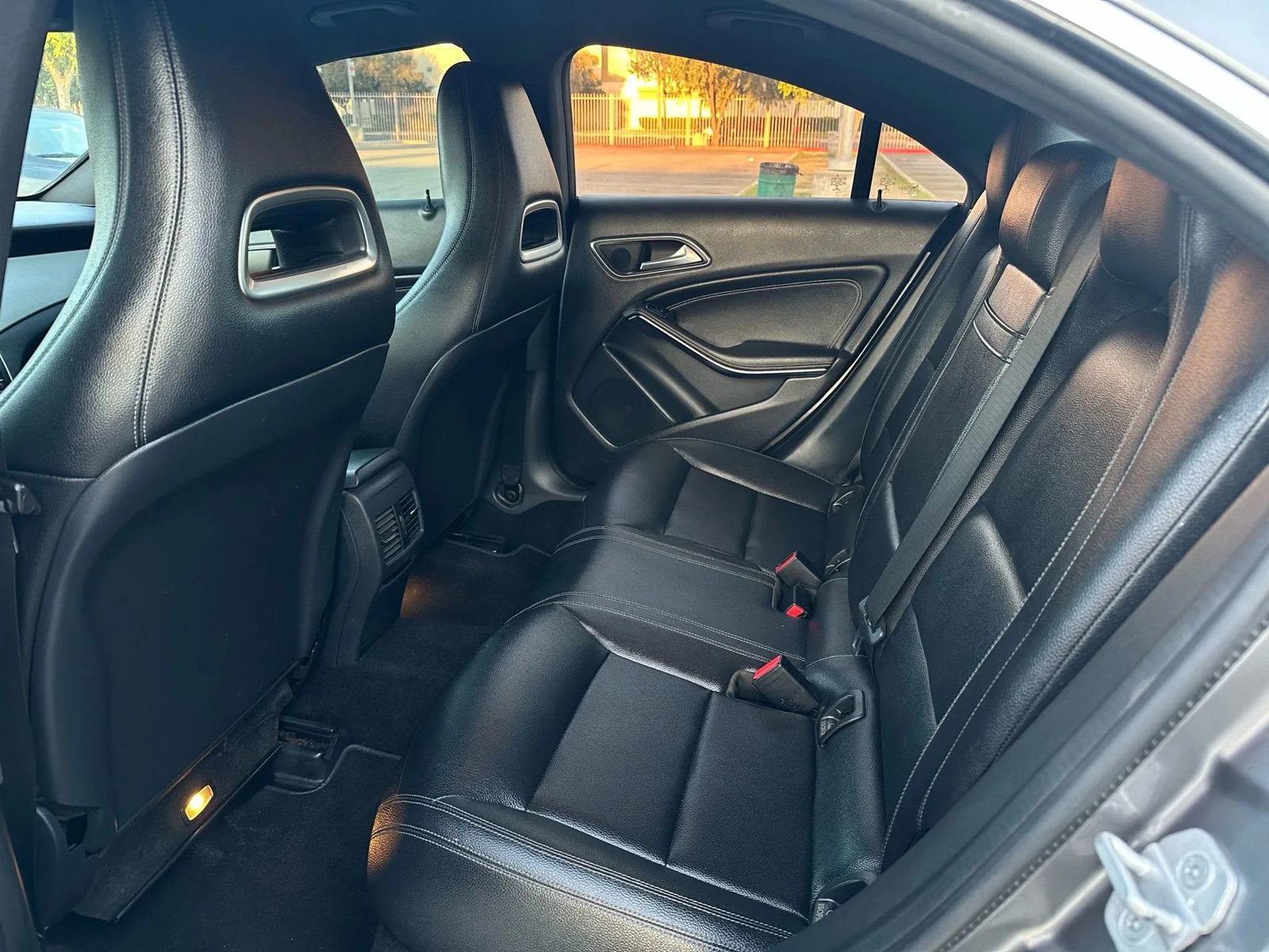 Used 2016 Mercedes-Benz CLA 250 image 10