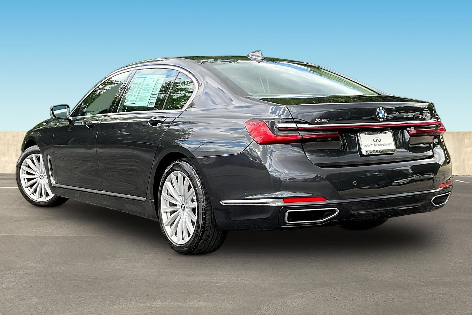 Used 2021 BMW 740i xDrive w/ Luxury Rear Seating Package AWD/4WD image 4