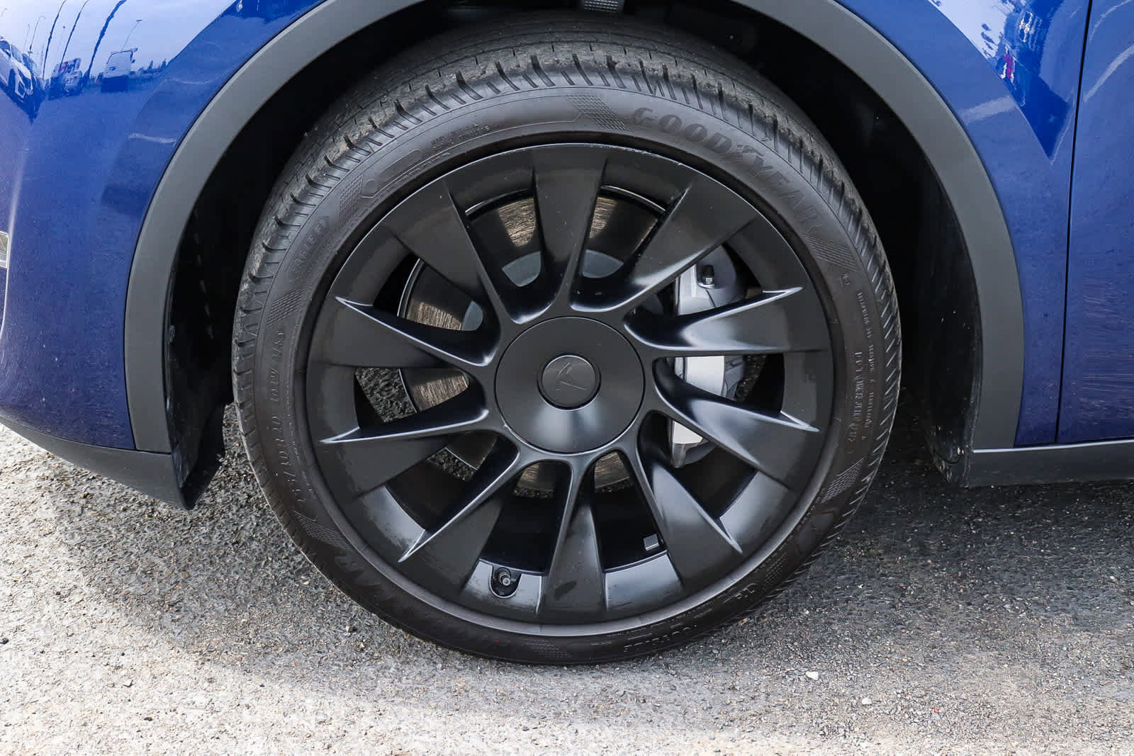 Used 2023 Tesla Model Y Long Range image 12