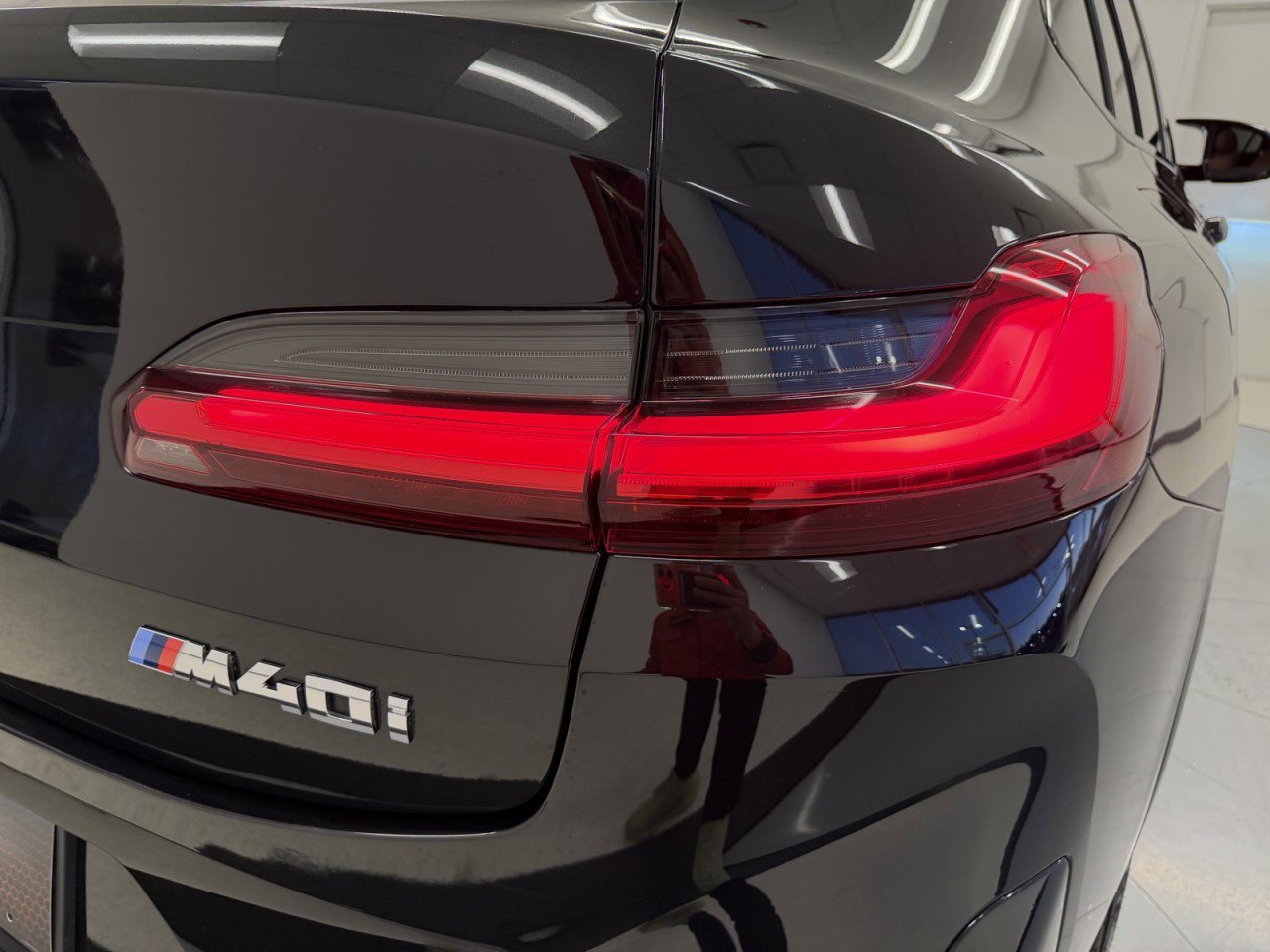 Used 2024 BMW X4 M40i w/ Premium Package image 56