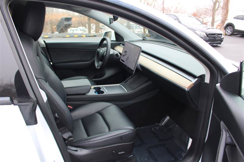Used 2021 Tesla Model Y Long Range image 13