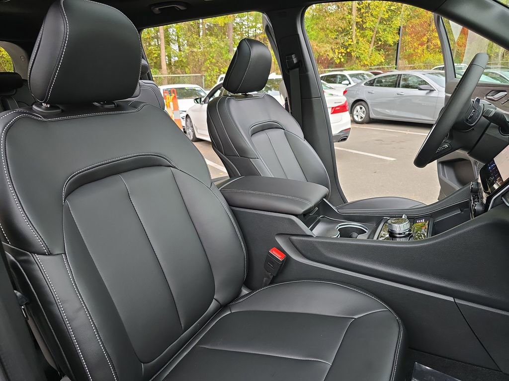 New 2025 Jeep Grand Cherokee L Limited image 10