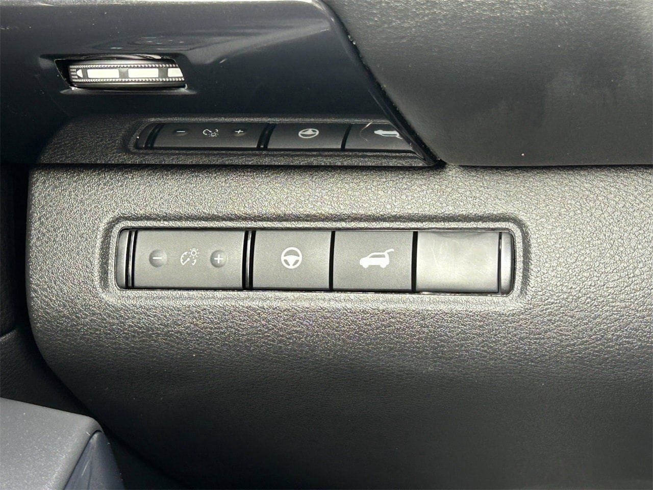 New 2026 Nissan Pathfinder SV image 40