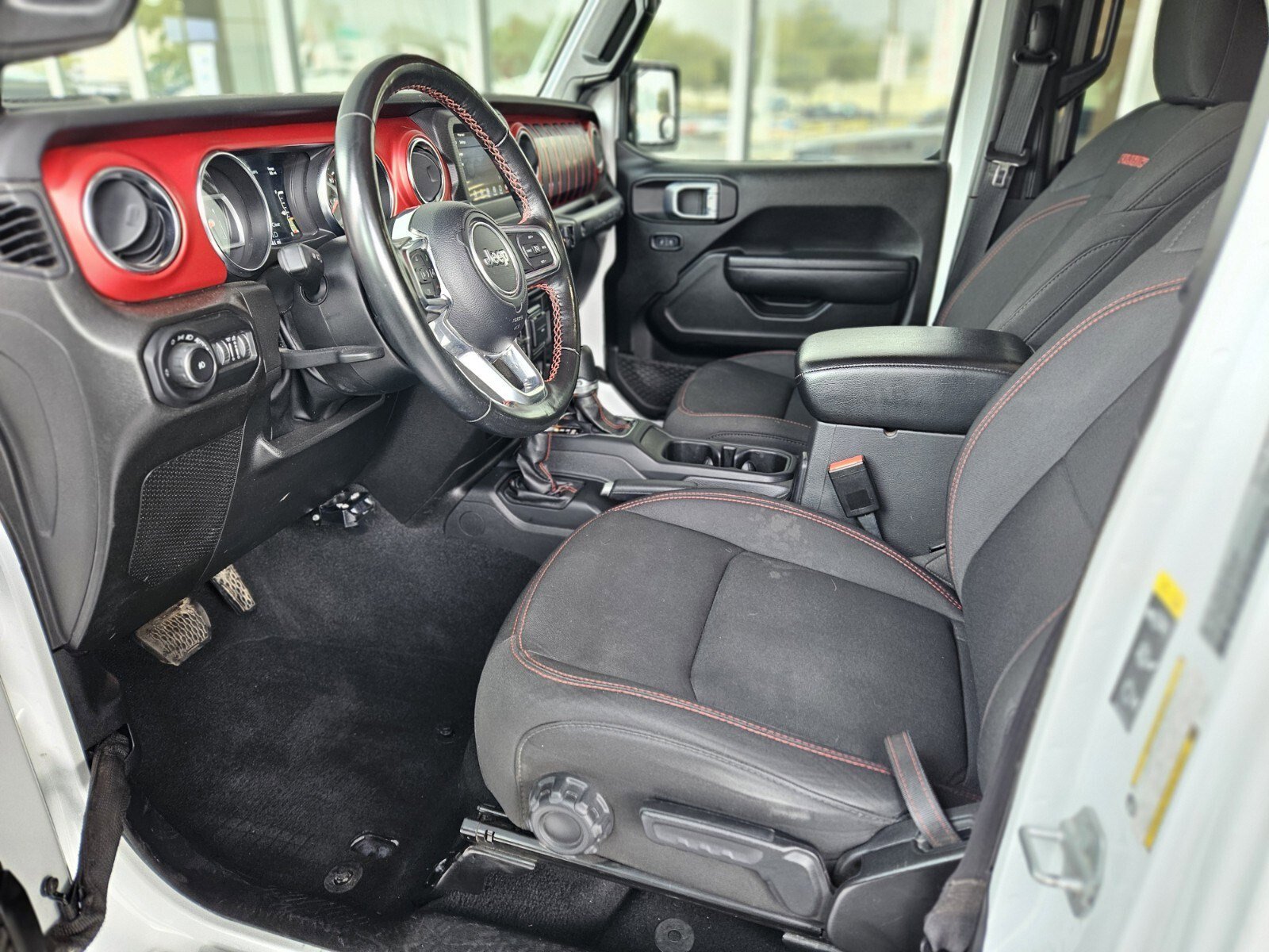 Used 2021 Jeep Wrangler Unlimited Rubicon w/ Xtreme Recon 35" Tire Package image 15