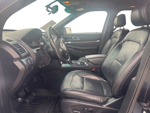 Used 2016 Ford Explorer Limited image 9